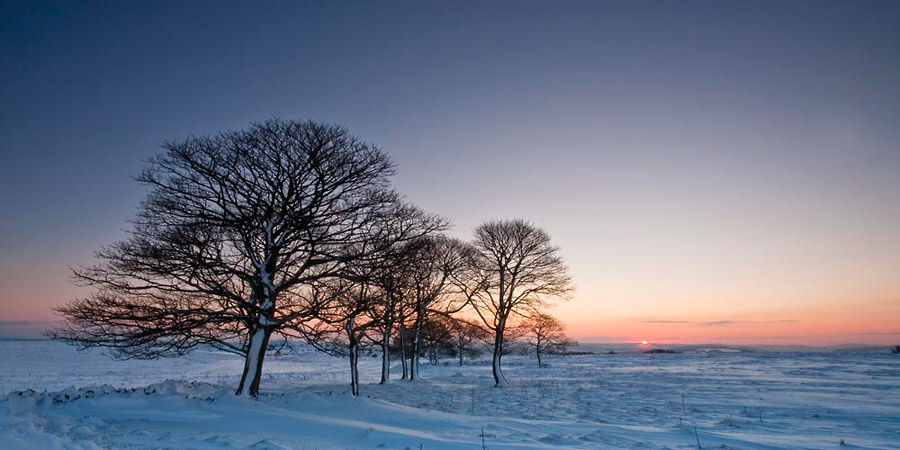 Dawn On Longstone Edge - Chris Gilbert